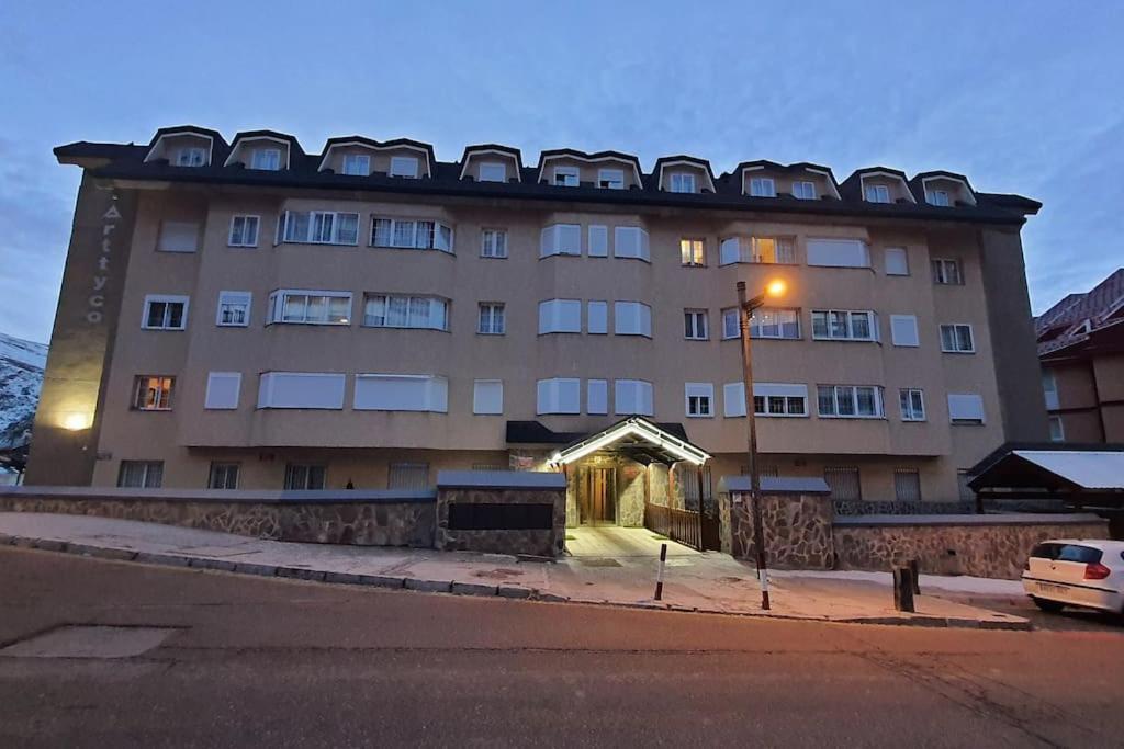 Acogedor Apartamento En Sierra Nevada Con Piscina Acceso Directo A Silla Exterior foto